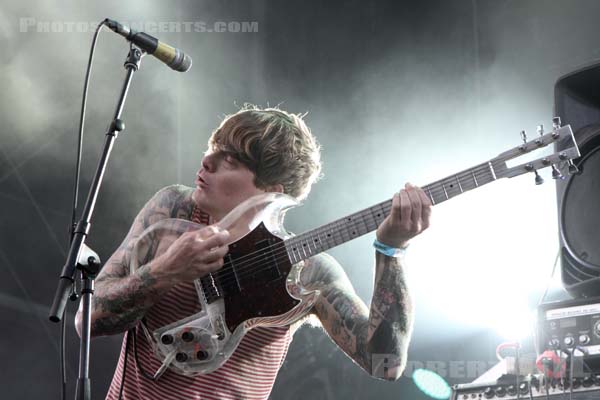 THEE OH SEES - 2014-08-23 - SAINT CLOUD - Domaine National - Scene de la Cascade - 